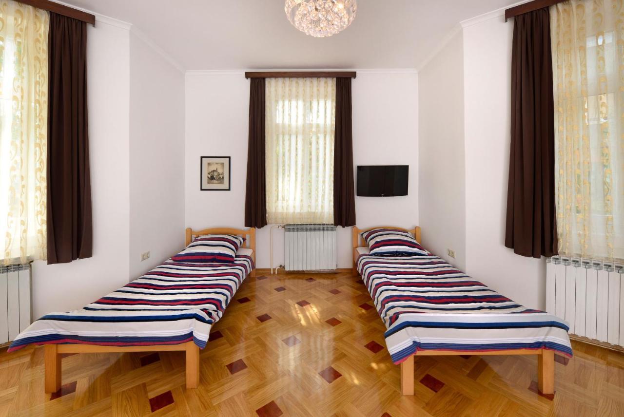 קארלובץ Vila Regina Rooms מראה חיצוני תמונה