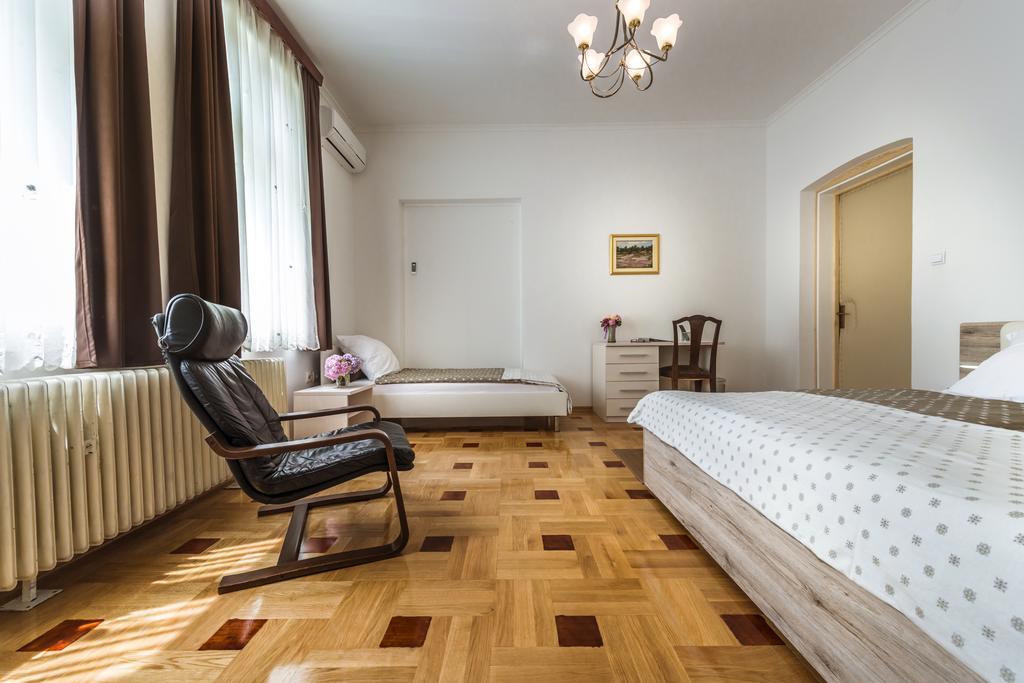 קארלובץ Vila Regina Rooms מראה חיצוני תמונה